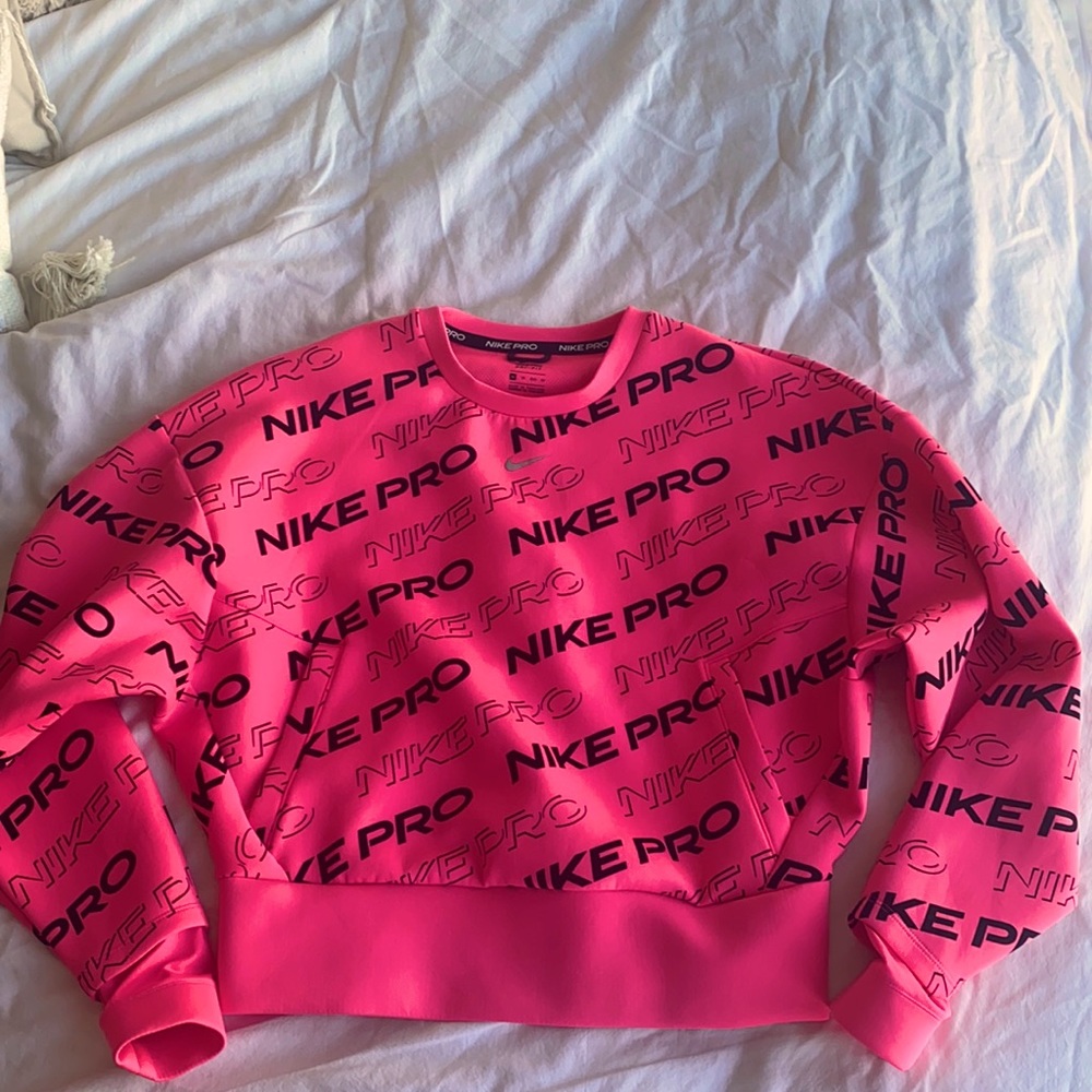 Nike Dri-Fit Pro Sweatshirt in Bright Pink